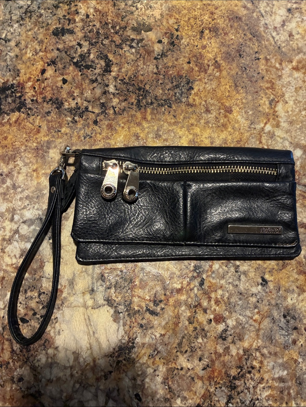 Kenneth Cole Reaction Black Leather Wristlet Clutch - Versatile Everyday Carry